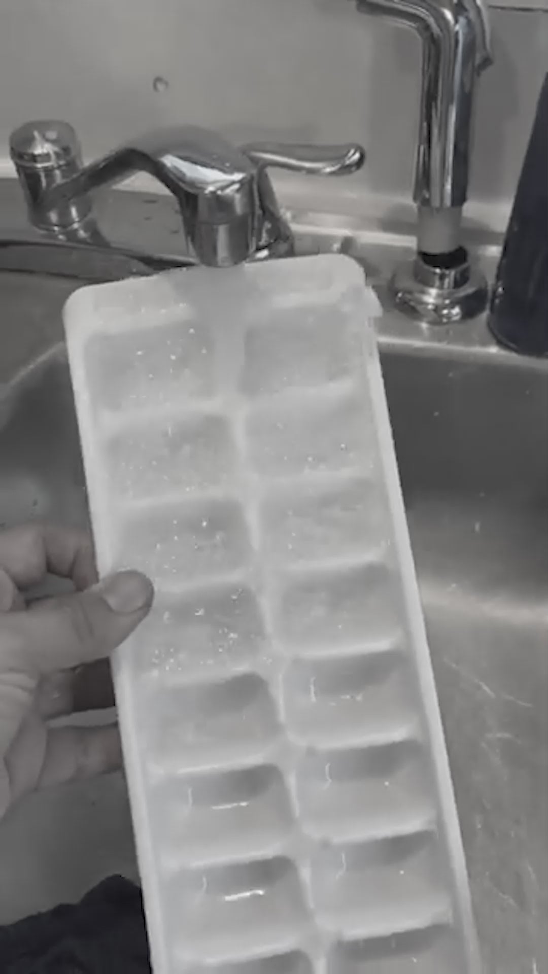 Bloxx Jumbo Ice Cube Tray